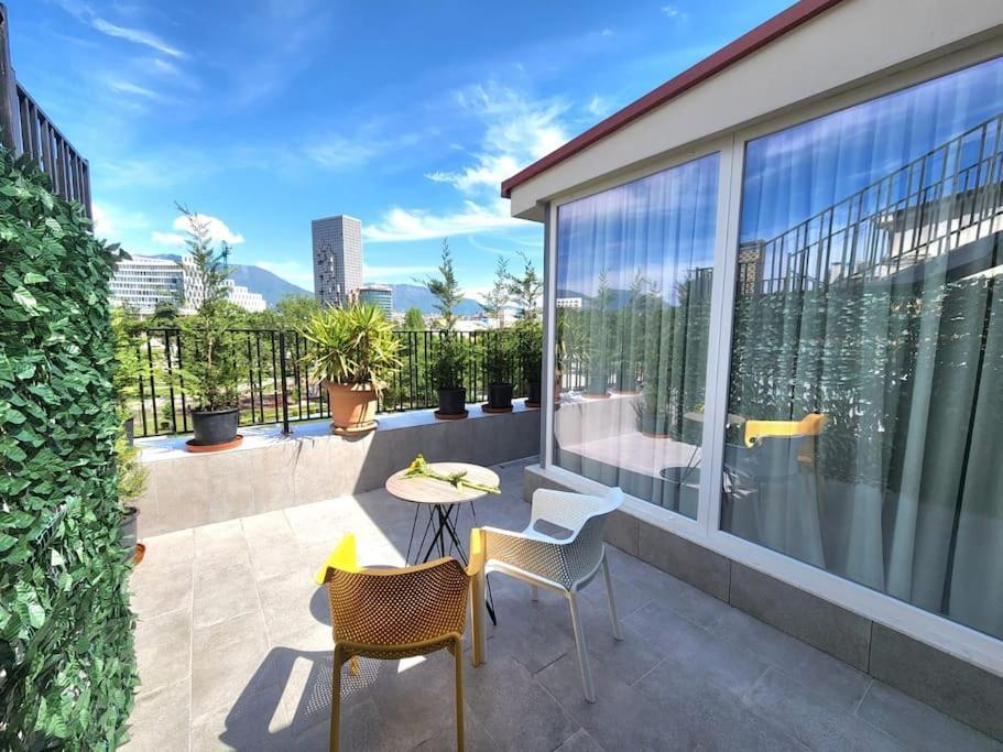 Penthouse With A City View Tirana Exteriör bild